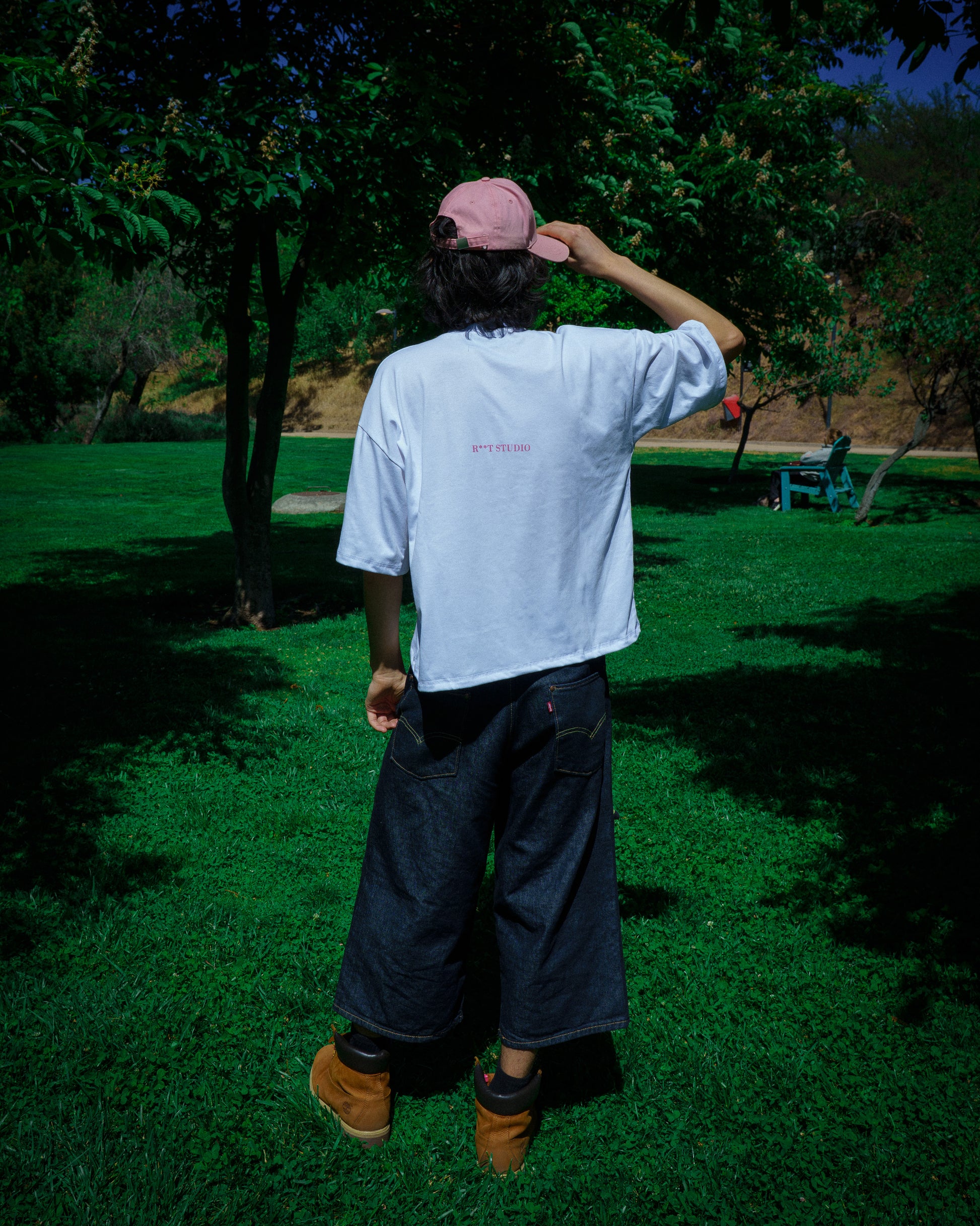 BOXY FIT - WHITE T SHIRT - CADA MOVIEMINTO CUENTA