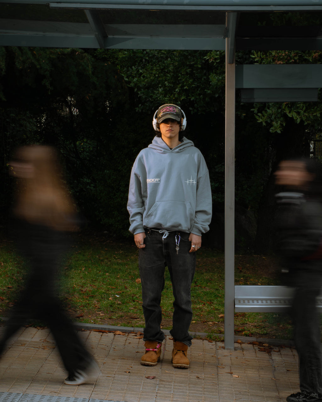 BOXY FIT HOODIE COOL GREY "DROP 001"