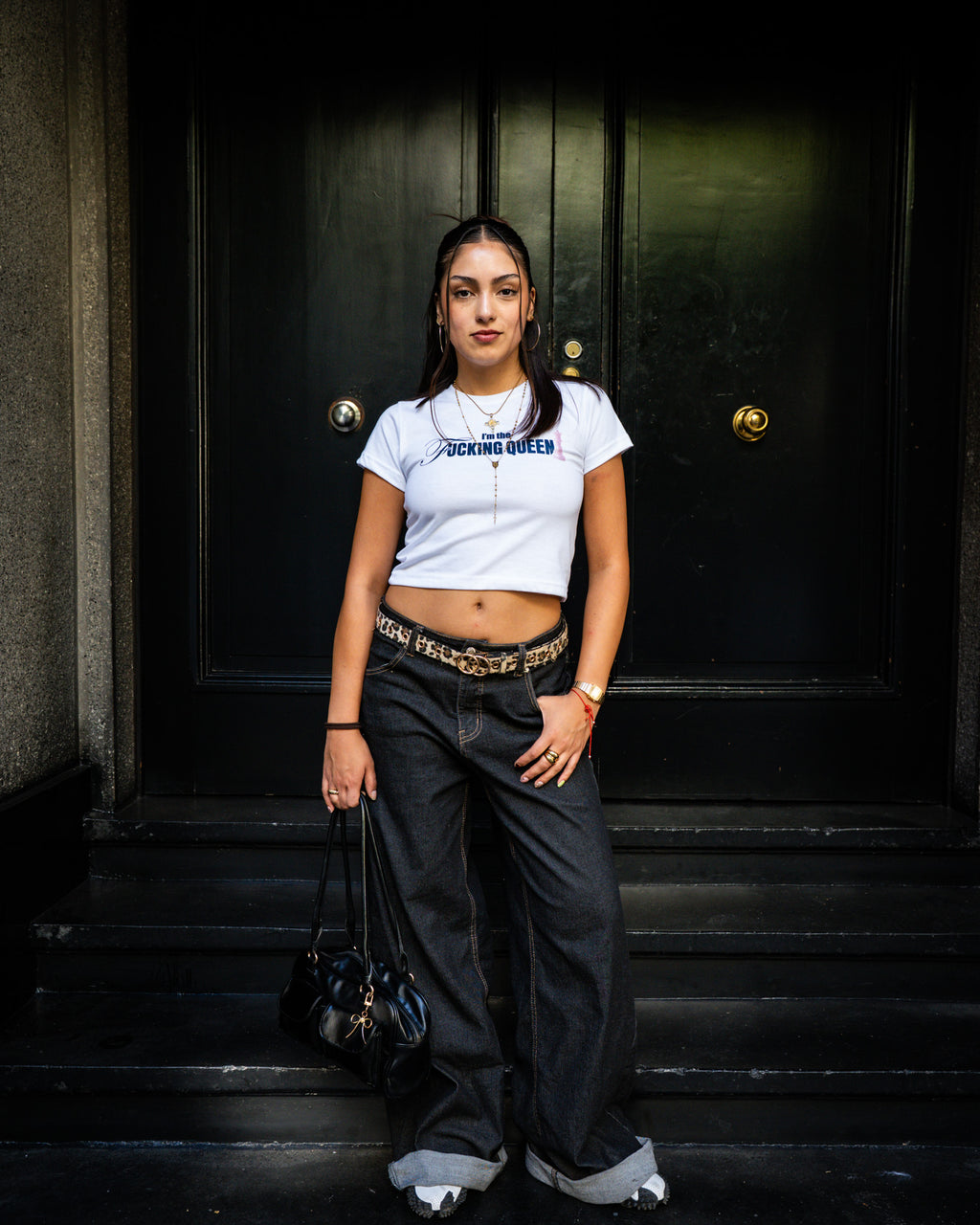 BABY TEE - WHITE SHIRT - CADA MOVIMIENTO CUENTA