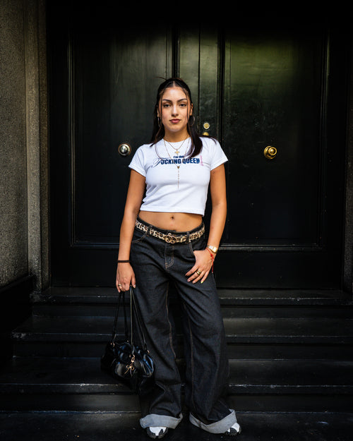 BABY TEE - WHITE SHIRT - CADA MOVIMIENTO CUENTA